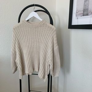 NWOT Urban Outfitters Balloon Sleeve Sweater